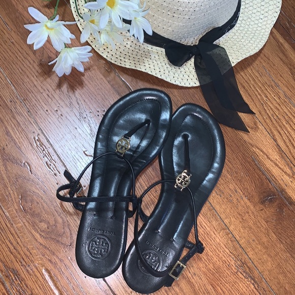 Tory Burch Shoes - TORY BURCH🖤Emmy Black LEATHER T-Strap Thong Sandal Flats